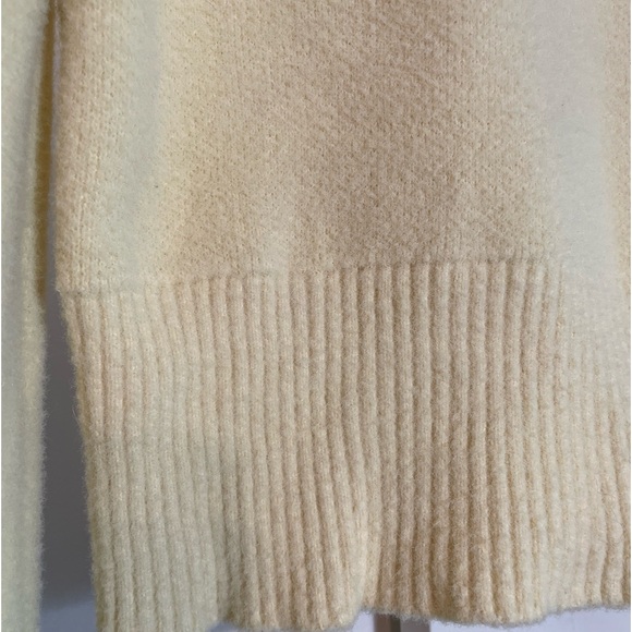 Zara Pale Yellow Turtleneck Knit Sweater Size Medium - Picture 7 of 7